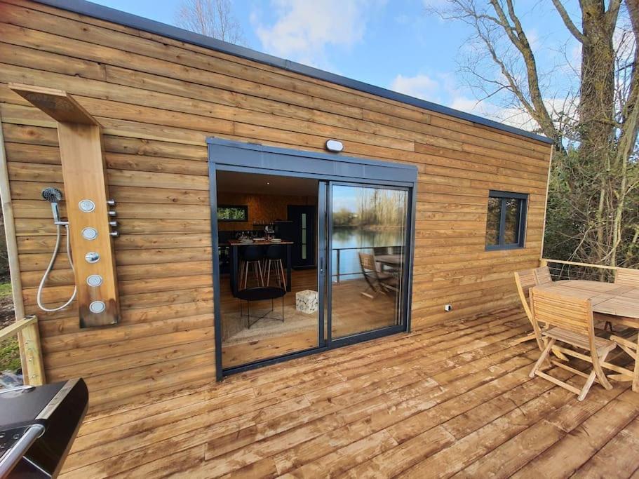 Chalet Les Pieds Dans L'Eau La Campagne A La Ville Saint-Doulchard Exterior foto